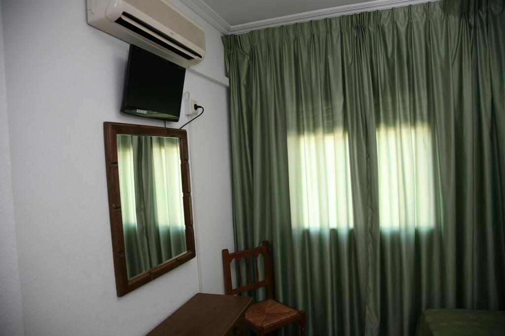 Hostal Santa Barbara Socuellamos ภายนอก รูปภาพ